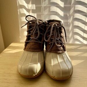 Magellan Outdoors Brown and Cream Winter Boots